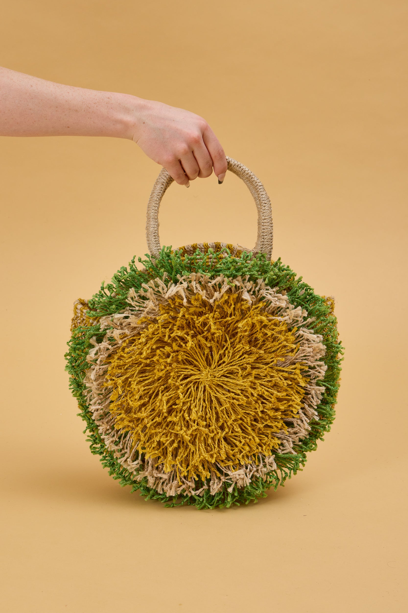 Balanced Woven Carry Bag for Daily Wear - Image 3