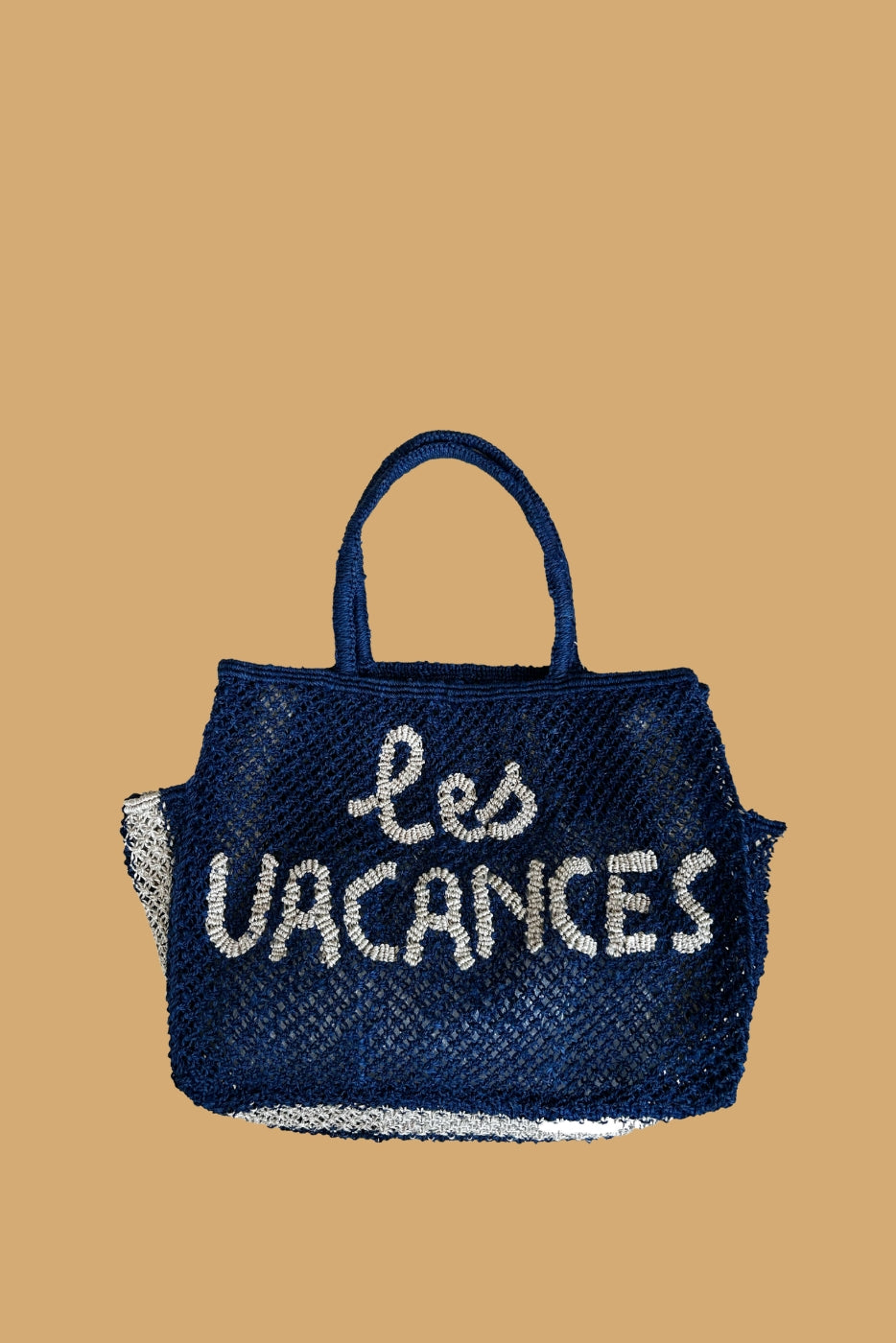 Contemporary Woven Carry Bag for Daily Wear - Image 4