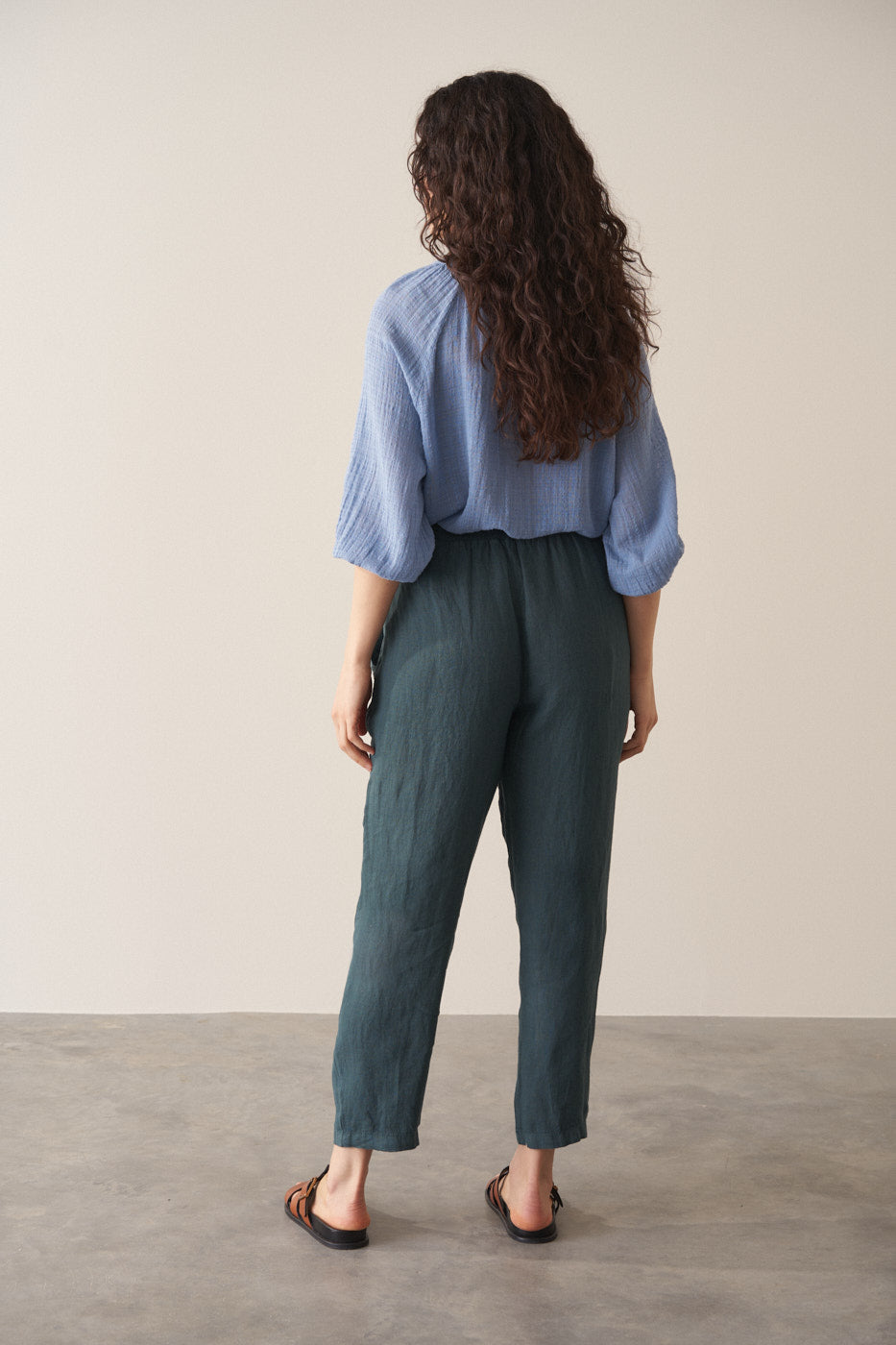 Everyday Dark Green Linen Trousers - Image 3
